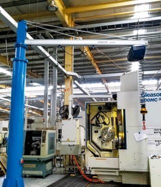 Консольный поворотный кран  в Екатеринбурге